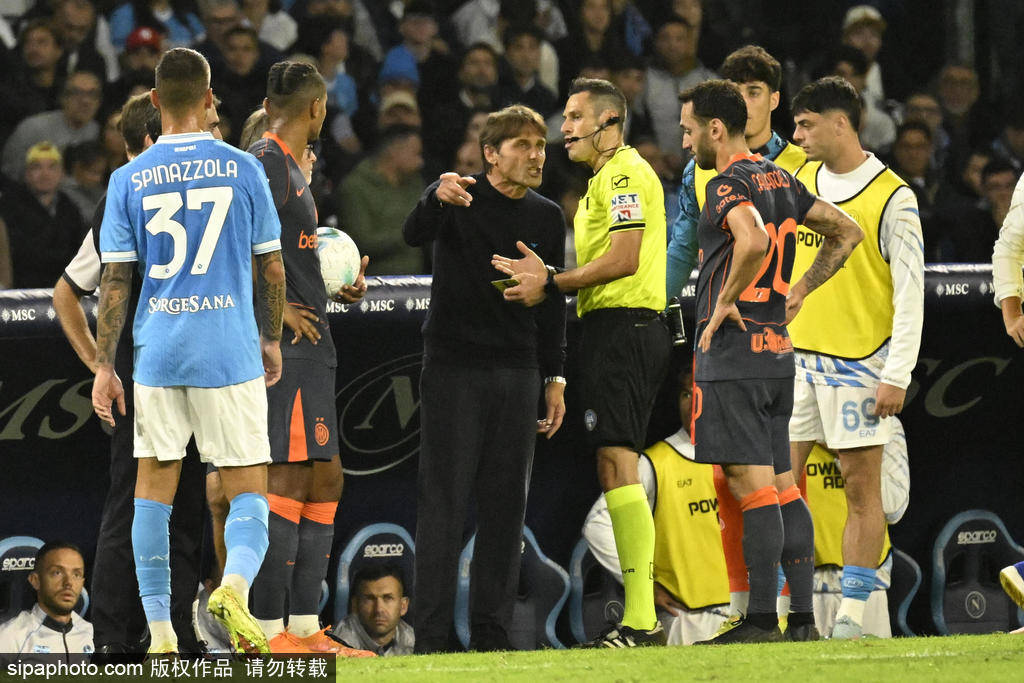 恩怨不休！孔蒂与劳塔罗场上对骂 昔日在国米打拳击和解
